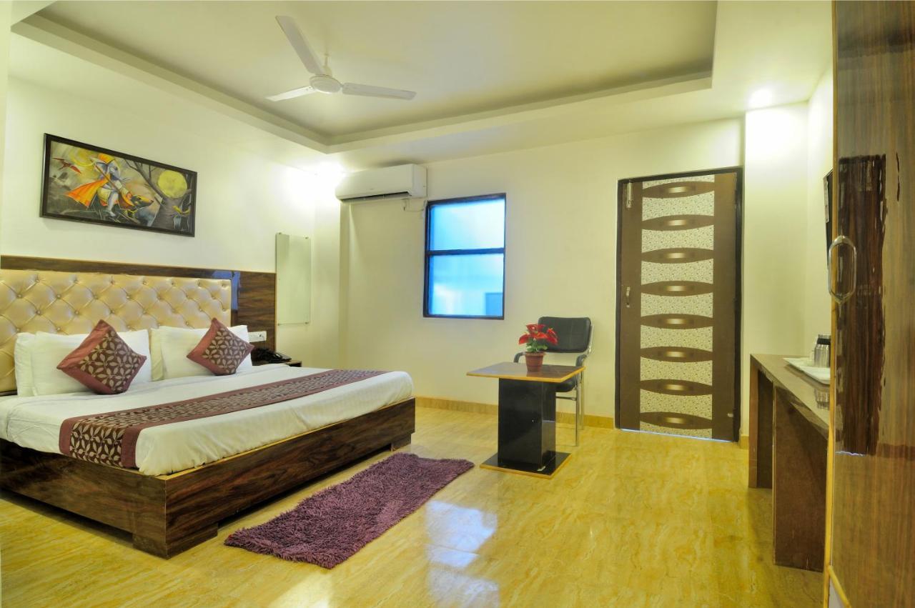 Hotel Noida Delight מראה חיצוני תמונה