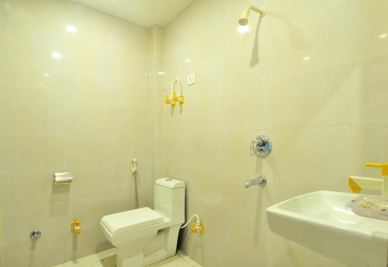 Hotel Noida Delight מראה חיצוני תמונה